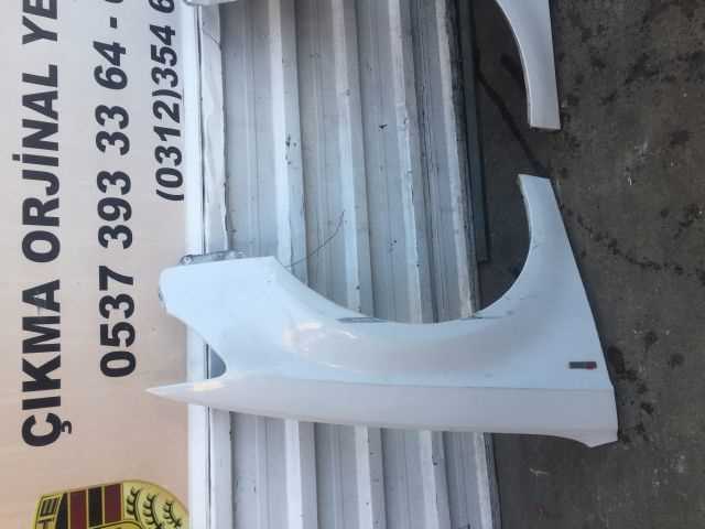 Audi A3 Hb 2013-2015 Çıkma Yedek  Beyaz Sag  Ön Çamurluk